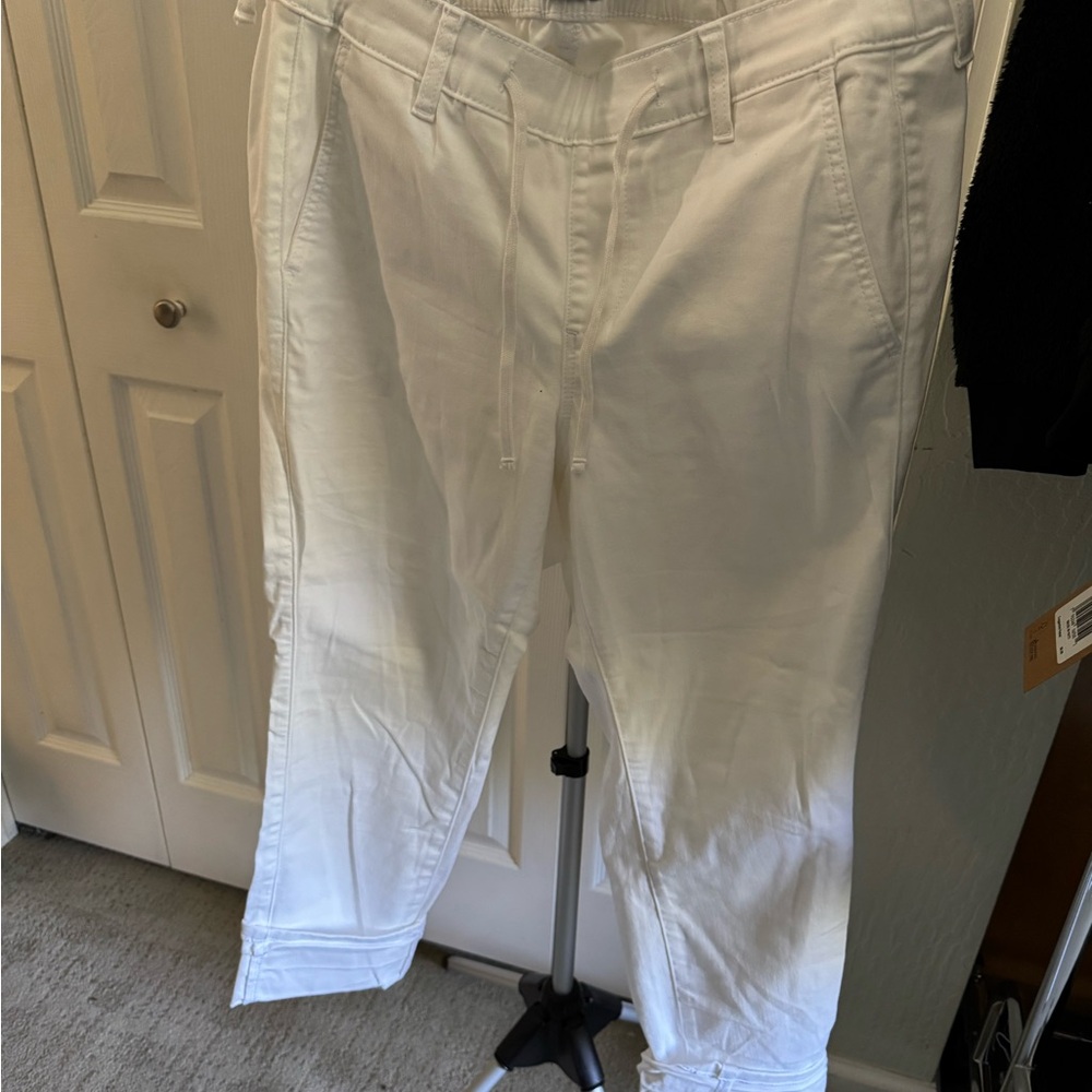 Torrid White Elastic Waist Pants